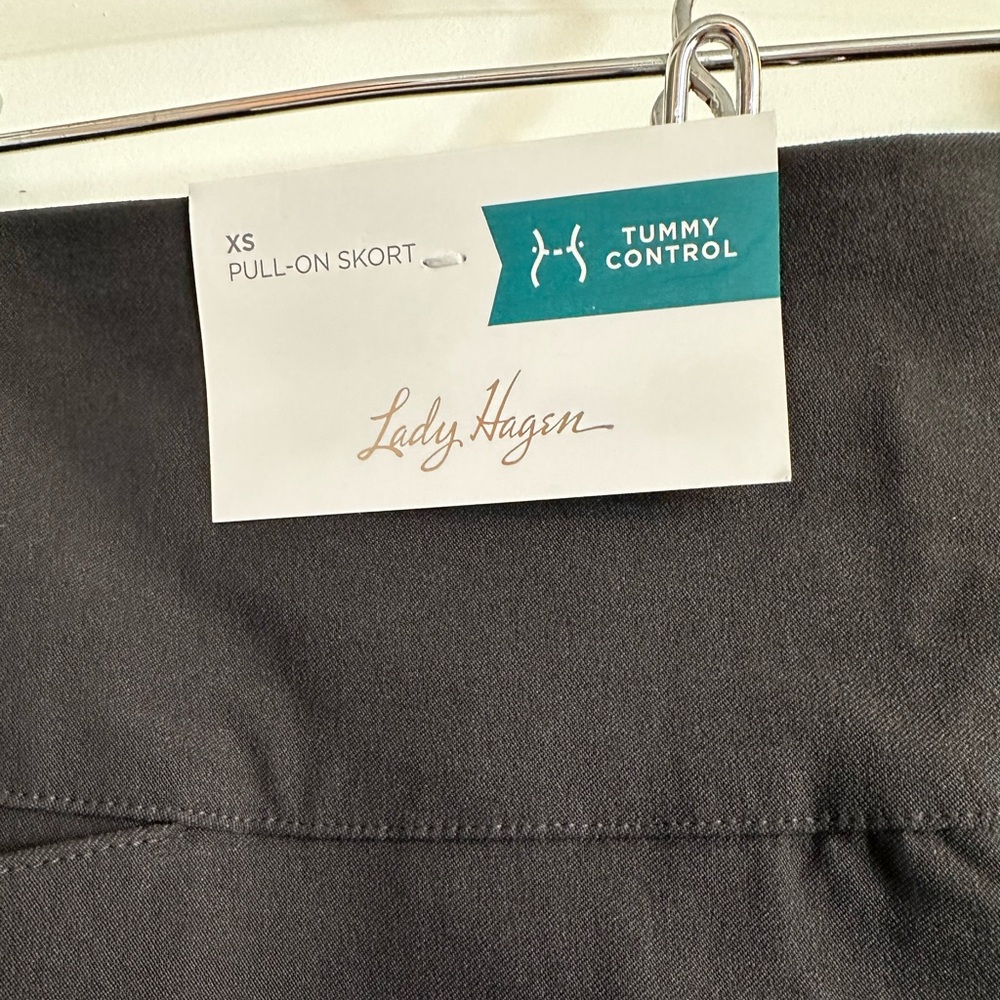 Lady Hagen Women’s Skort ~ Black - Picture 4 of 6